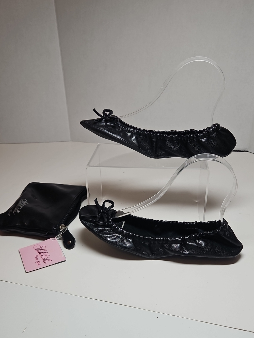 Foldable Black Ballet Flats with Bow Accent - Women 7-8